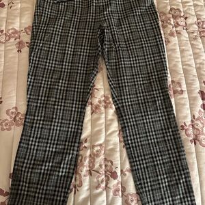 GAP Women Black and Gray Skinny ankle pants